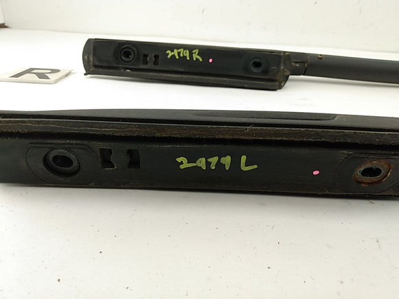 Jeep Liberty Pair Of Roof Rack Luggage Carrier