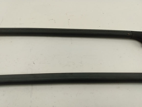 Jeep Liberty Pair Of Roof Rack Luggage Carrier