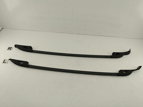 Jeep Liberty Pair Of Roof Rack Luggage Carrier