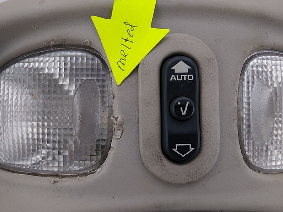 Jeep Liberty Front Center Dome Light