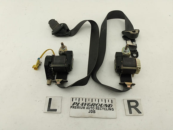 Jeep Liberty Pair Of Front Seat Belt Retractors