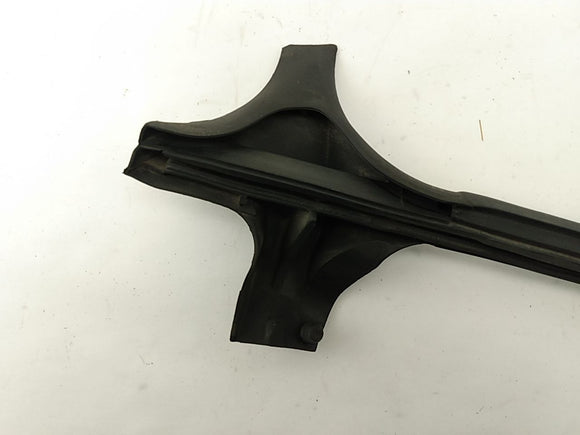 Jeep Liberty Tailgate Window Glass Seal