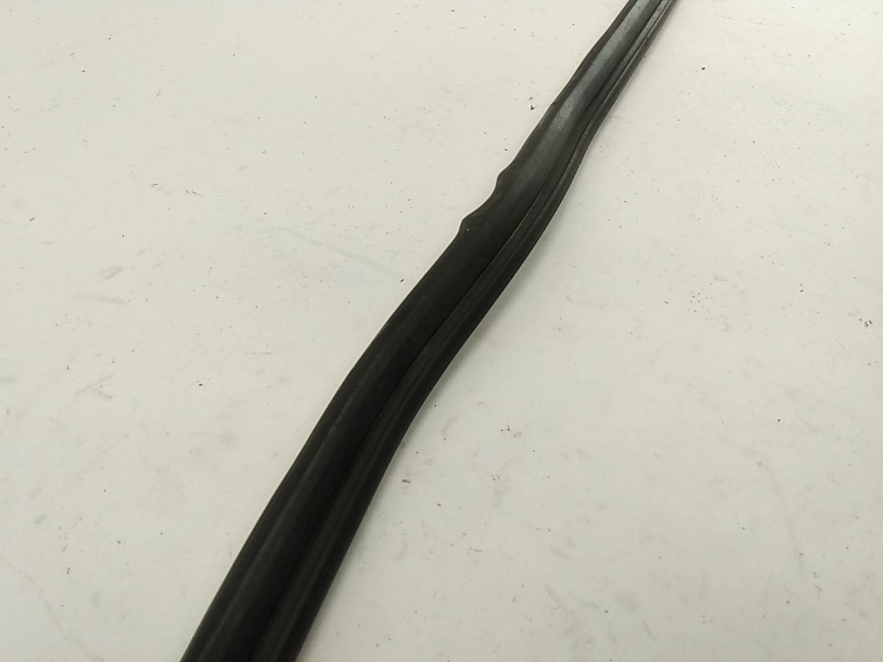 Jeep Liberty Tailgate Window Glass Seal