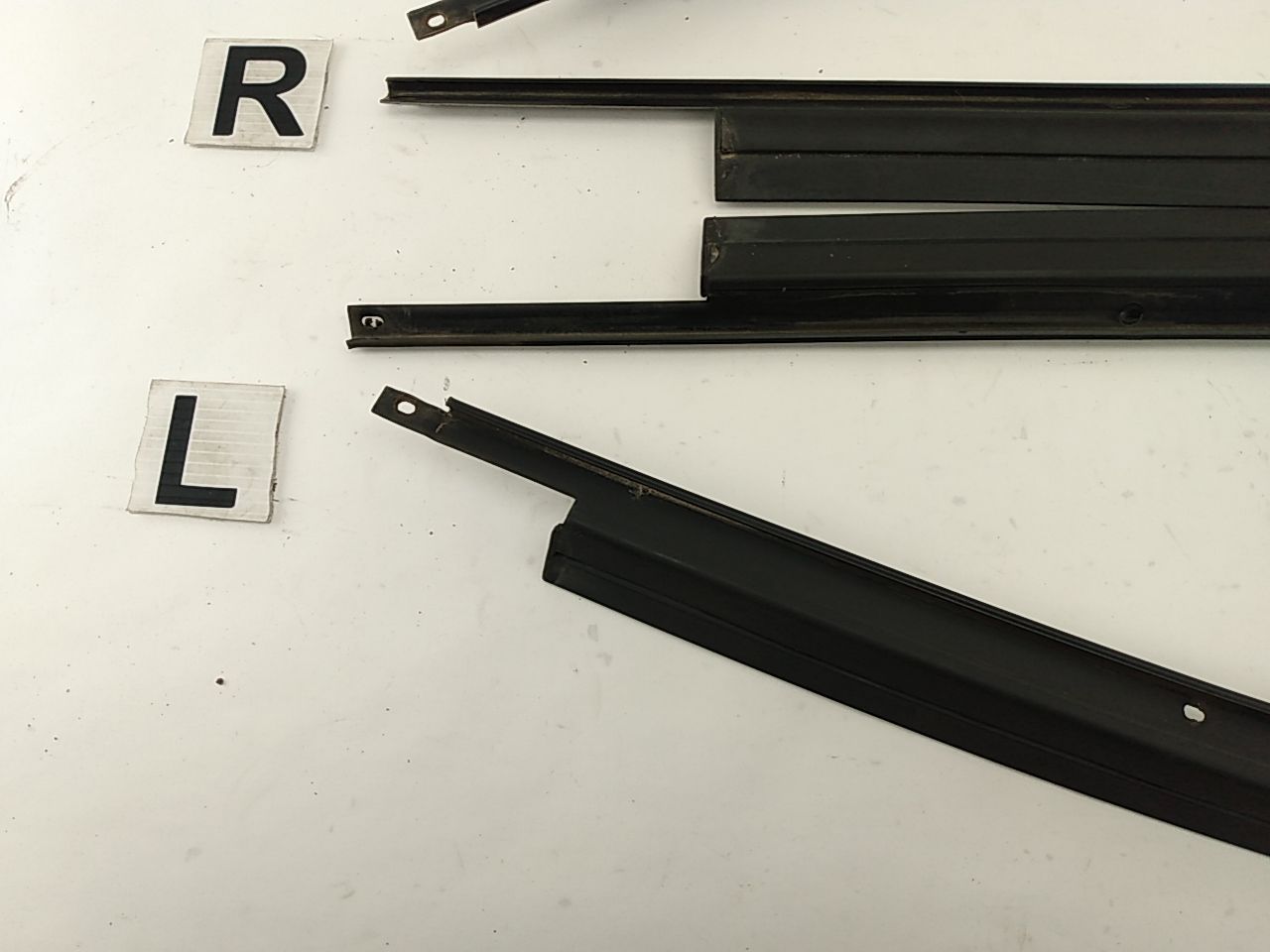Jeep Liberty Set Of Roof Trim Bar Moldings