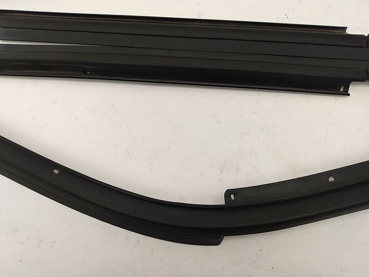 Jeep Liberty Set Of Roof Trim Bar Moldings