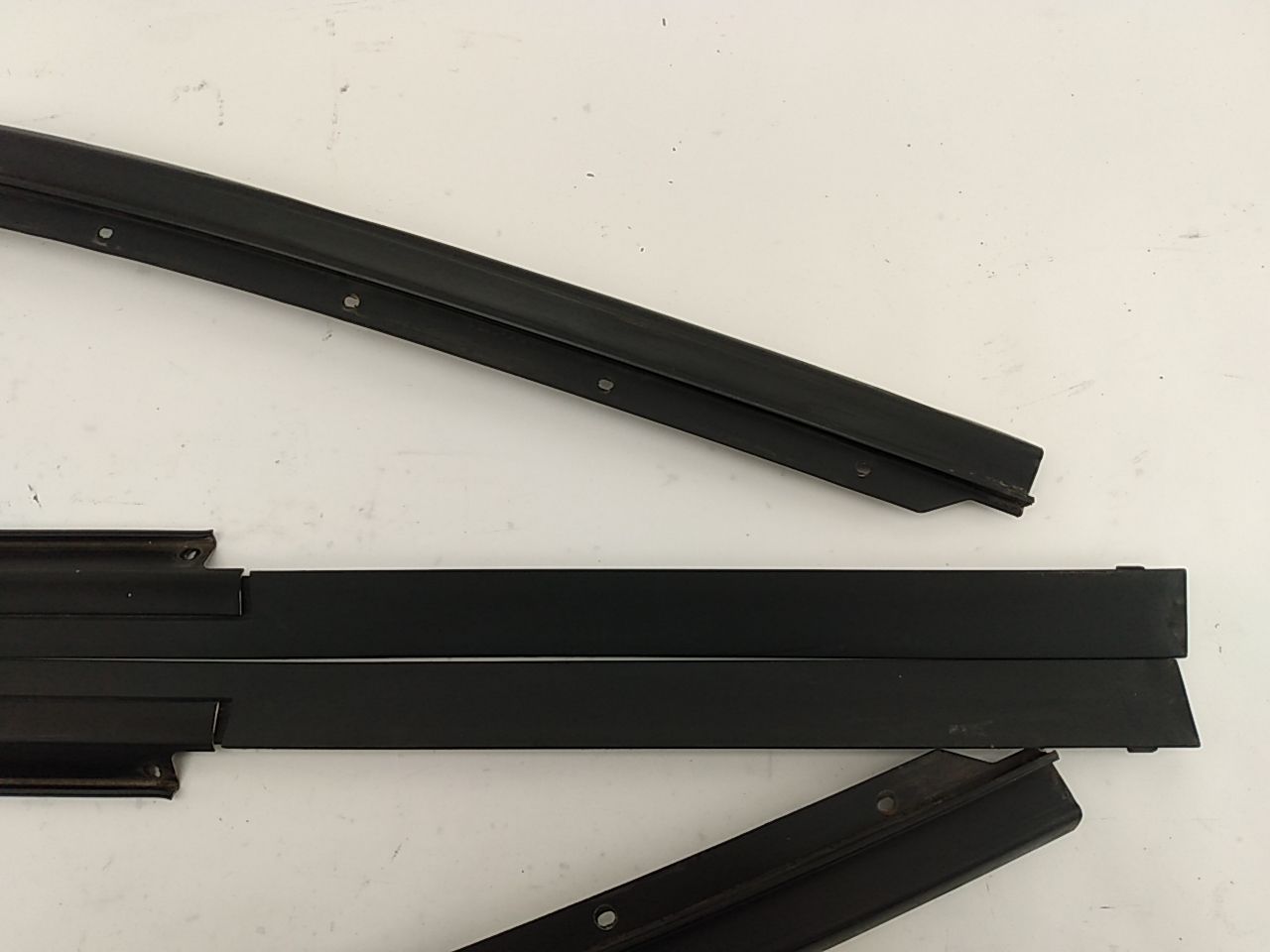 Jeep Liberty Set Of Roof Trim Bar Moldings