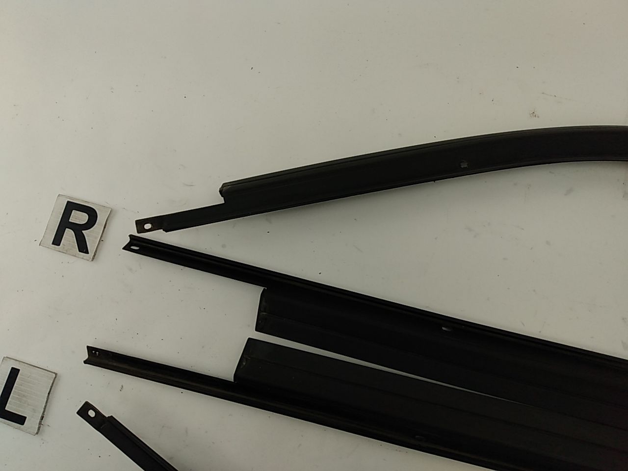 Jeep Liberty Set Of Roof Trim Bar Moldings