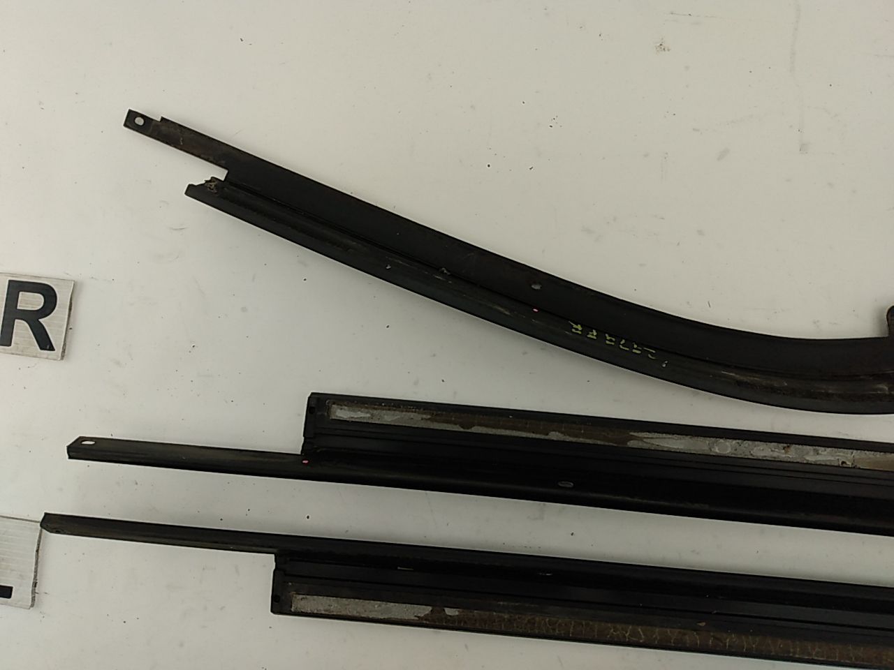 Jeep Liberty Set Of Roof Trim Bar Moldings