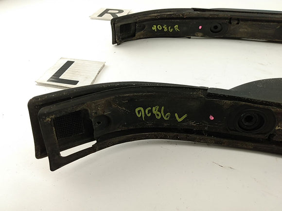 Jeep Liberty Pair Of Roof Rack Luggage Carrier