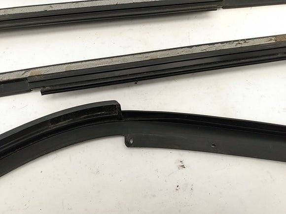 Jeep Liberty Set Of Roof Trim Bar Moldings