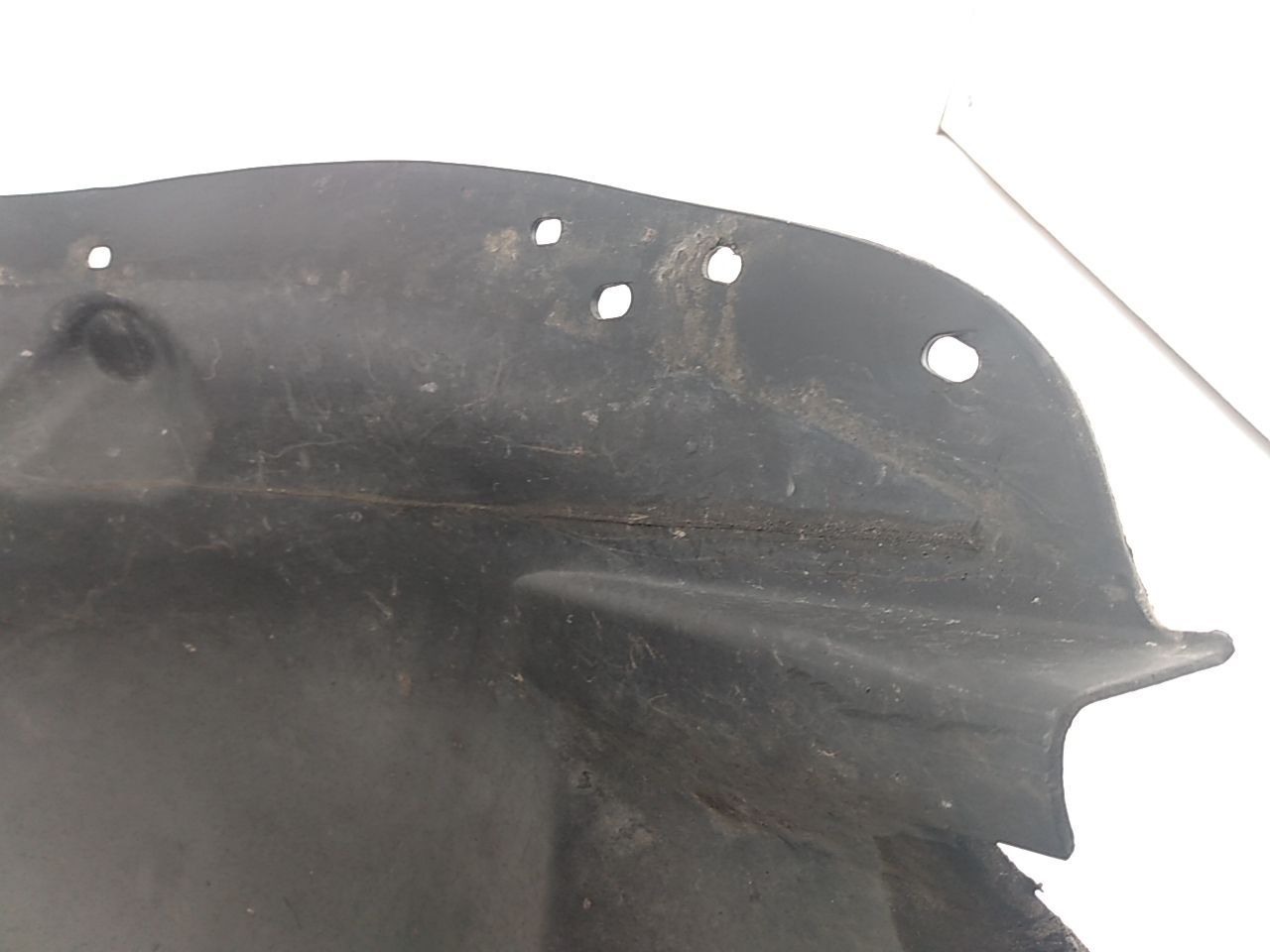 Jeep Liberty Driver Left Front Inner Fender Liner