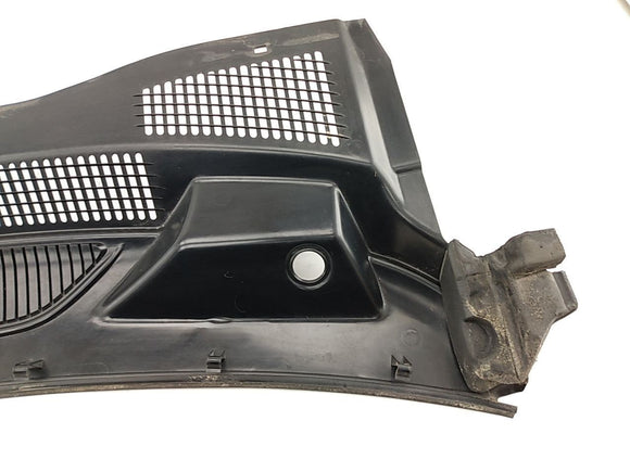 Jeep Liberty Windshield Cowl Vent Panel