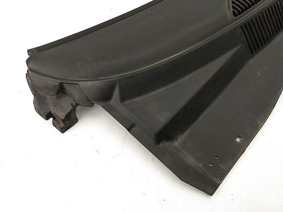 Jeep Liberty Windshield Cowl Vent Panel