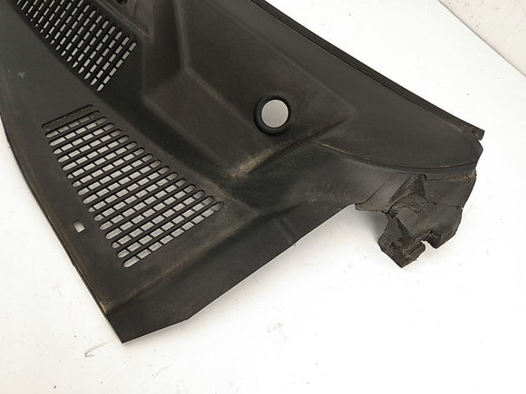 Jeep Liberty Windshield Cowl Vent Panel