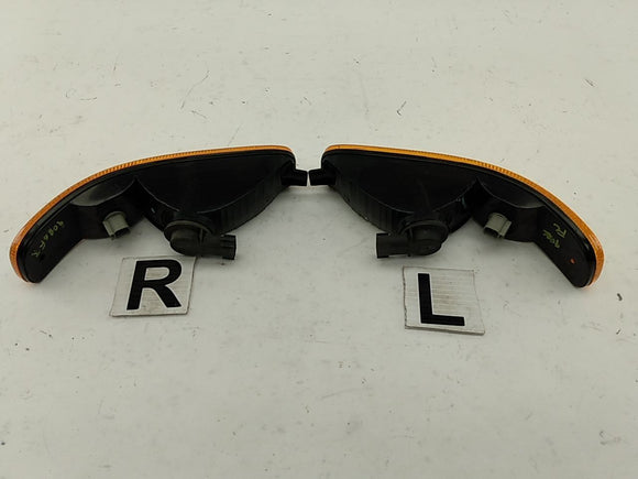 Jeep Liberty Pair Of Front Turn Signal Lights