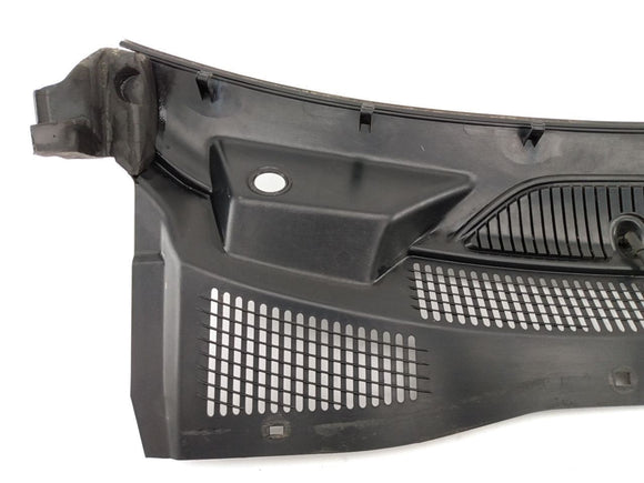 Jeep Liberty Windshield Cowl Vent Panel
