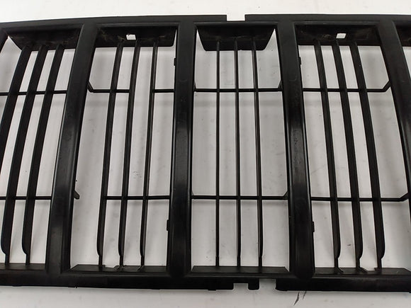 Jeep Liberty Front Inner Radiator Grille