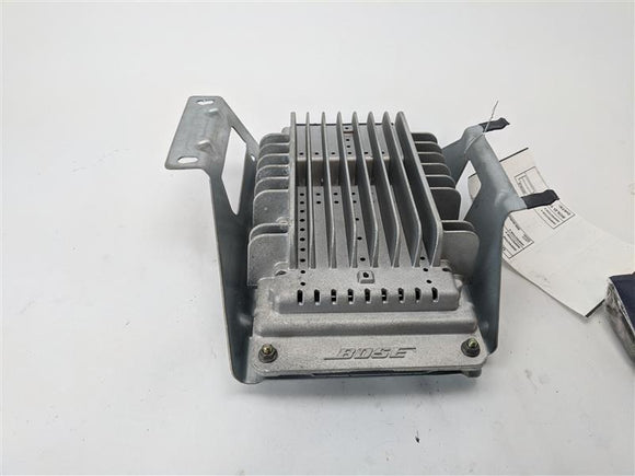 Audi TT Radio Stereo Audio Amplifier