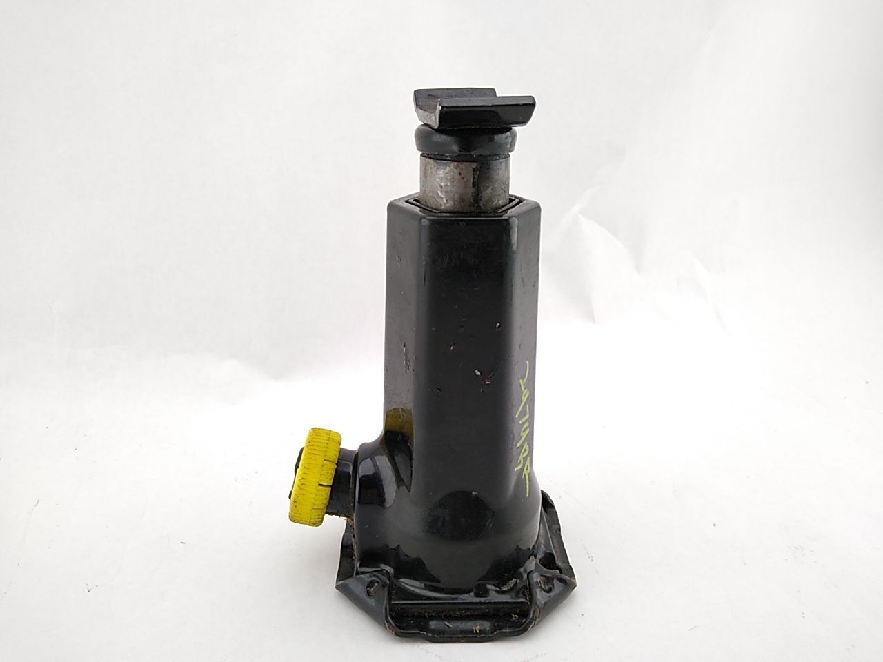 Jeep Liberty Spare Tire Tool Bottle Jack | Playground PAR