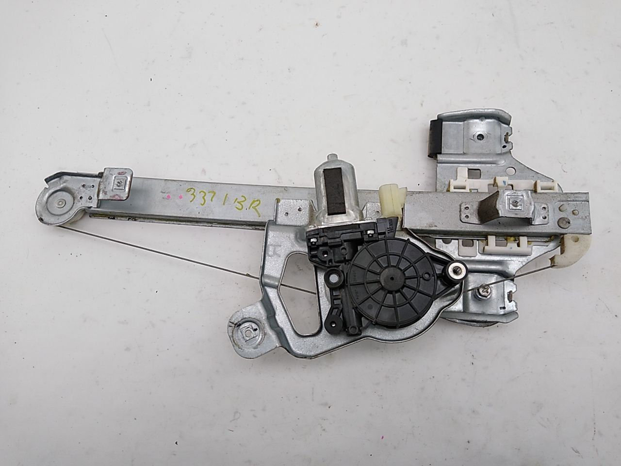 Hummer H3 Passenger Right Rear Window Regulator - 0