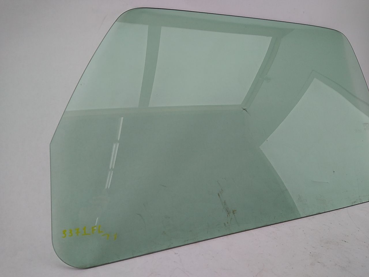 Hummer H3 Front Driver Left Door Glass