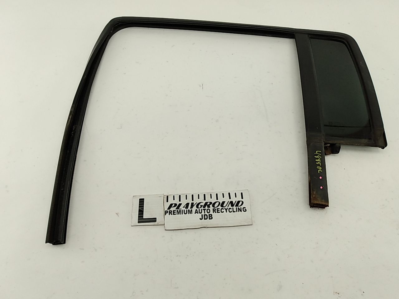 Hummer H3 Driver Left Rear Door Vent Glass