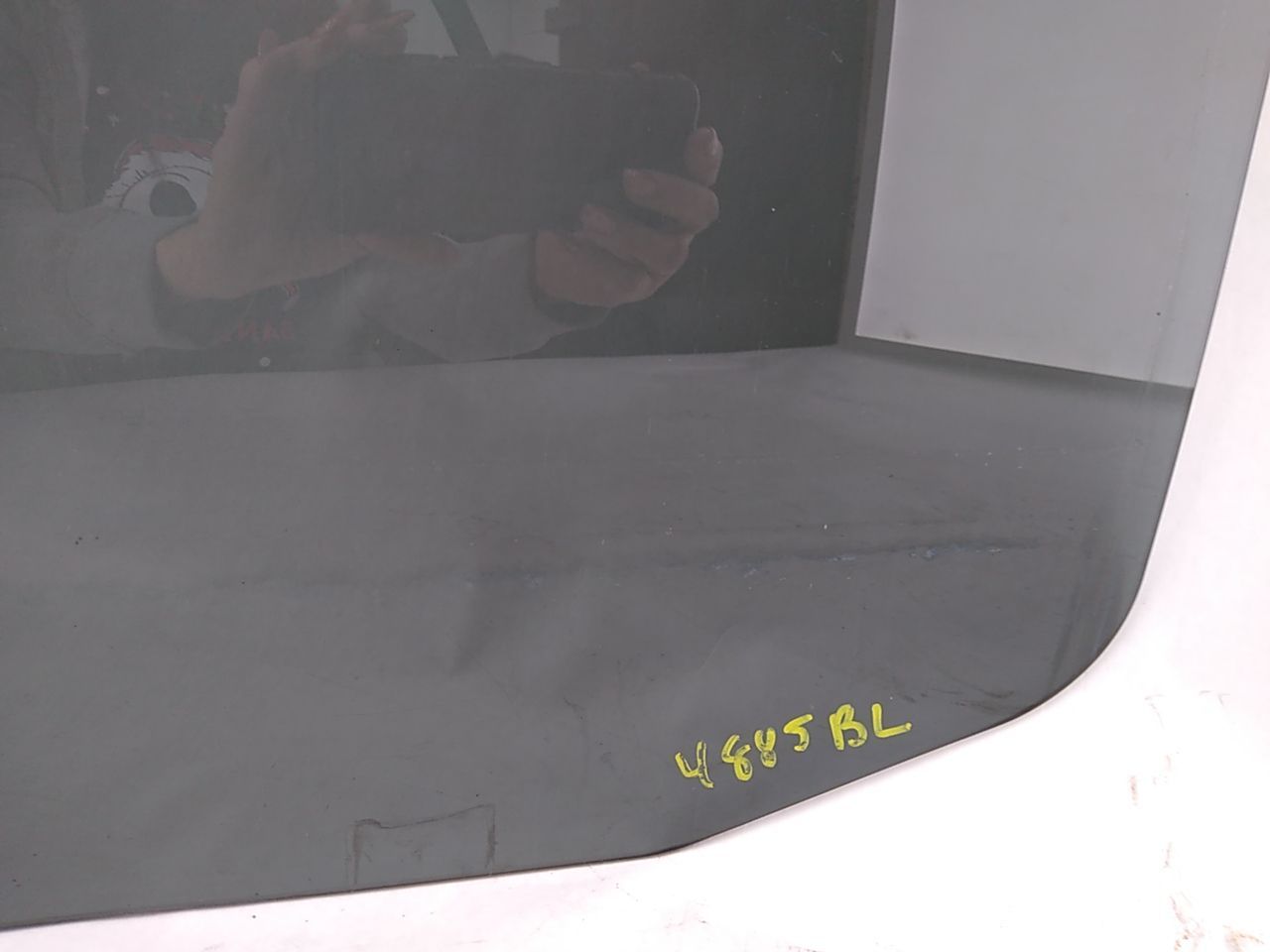 Hummer H3 Driver Left Rear Door Glass