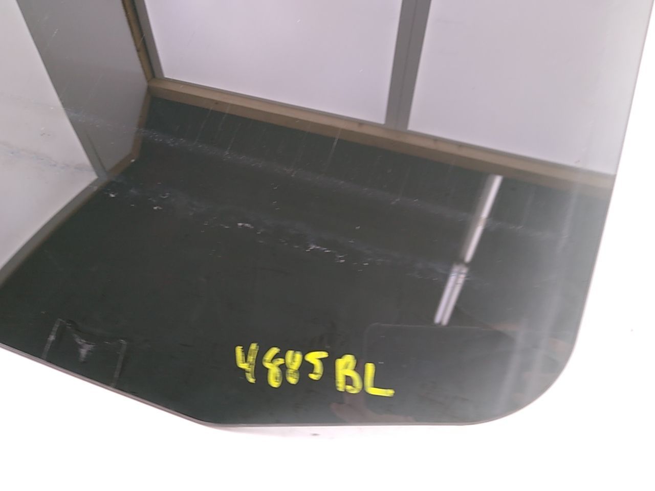 Hummer H3 Driver Left Rear Door Glass