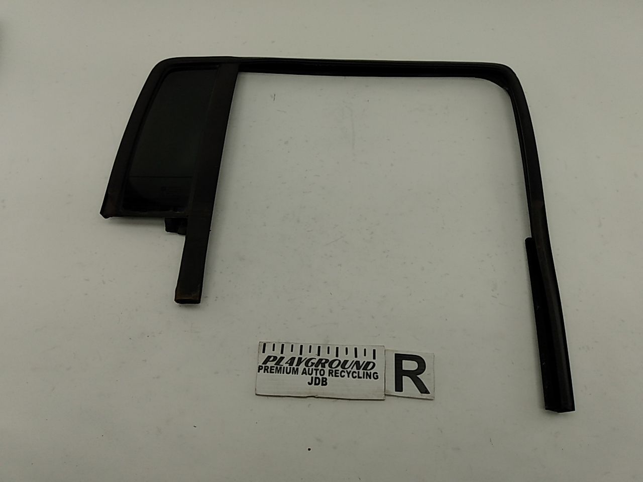 Hummer H3 Passenger Right Rear Door Vent Glass