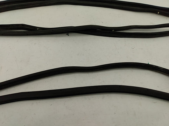 Hummer H3 Set Of Door Weather Seals