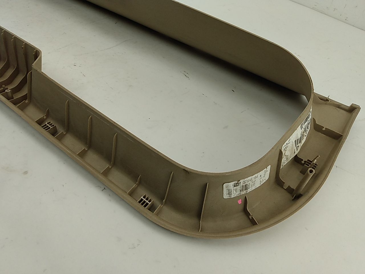 Hummer H3 Rear Tailgate Upper Interior Window Trim