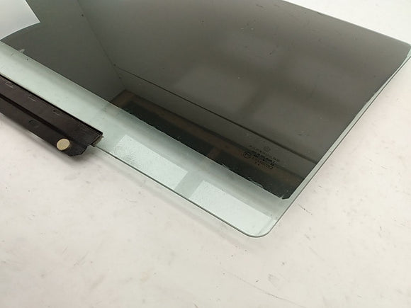 Jeep Liberty Driver Left Front Door Window Glass