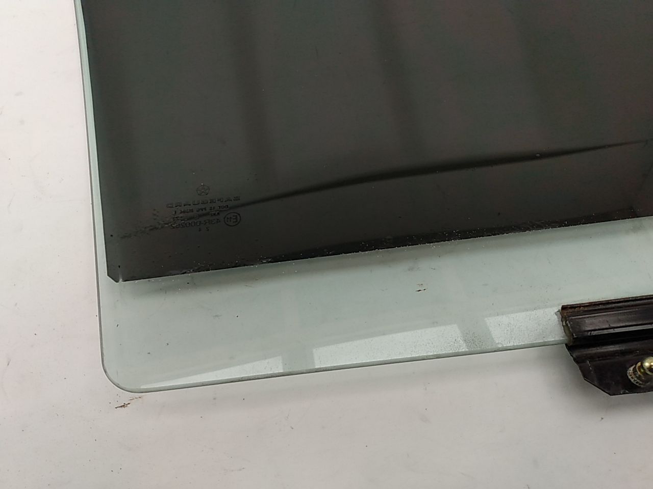 Jeep Liberty Driver Left Front Door Window Glass