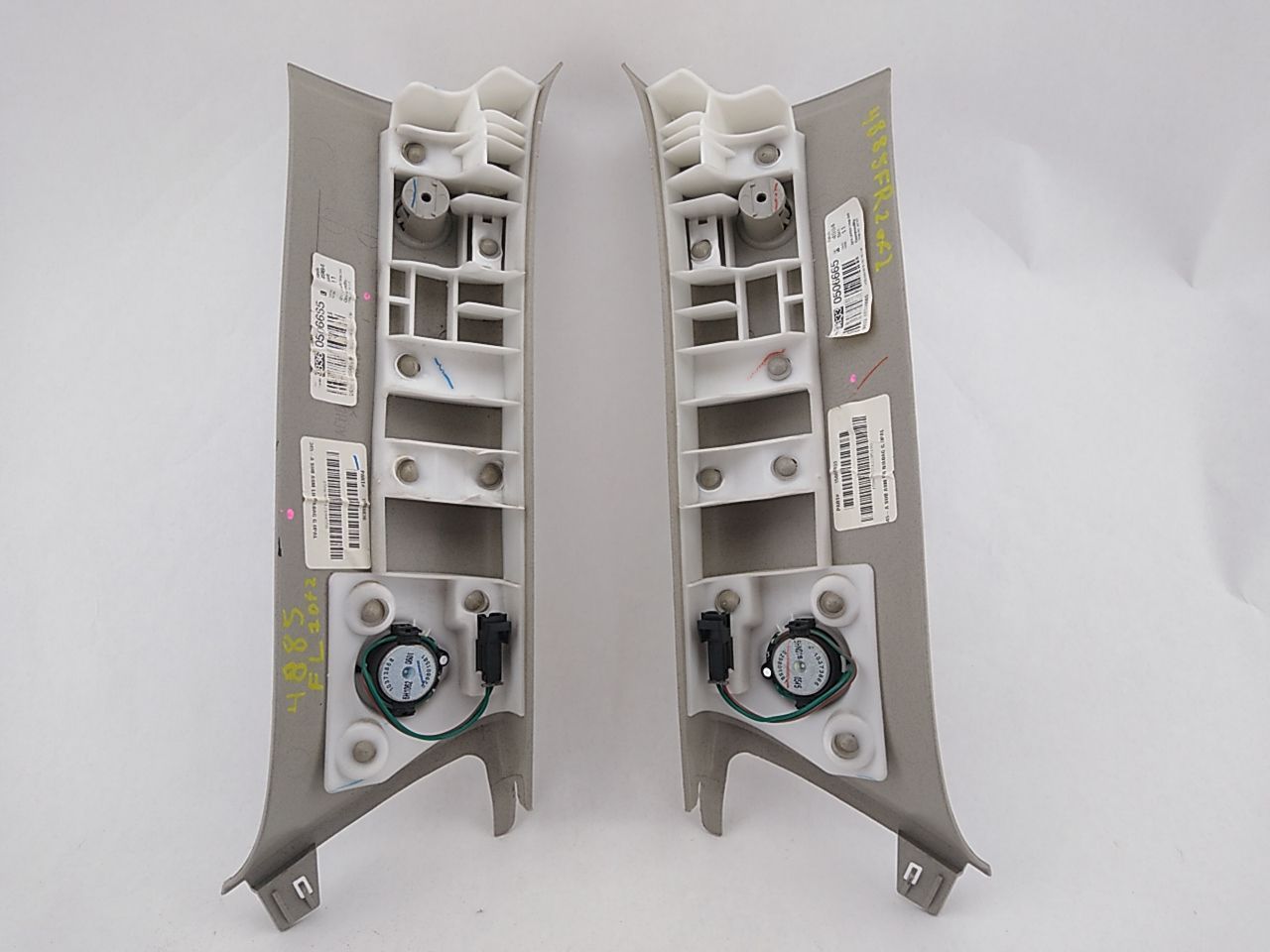 Hummer H3 Pair Of Interior A Pillar Trims - 0