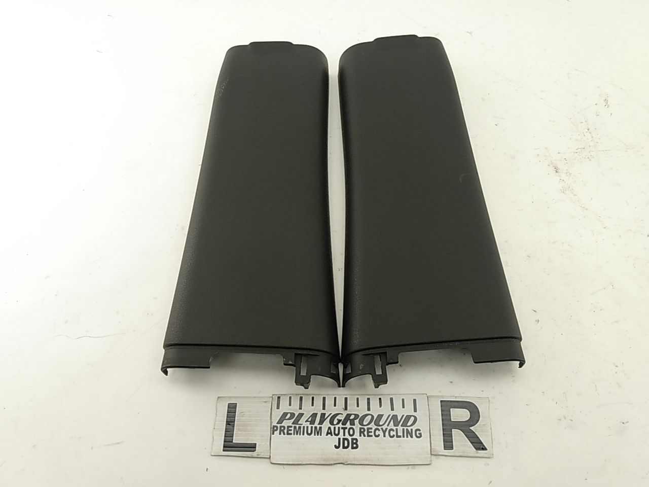 Hummer H3 Pair Of Rear B Pillar Trims