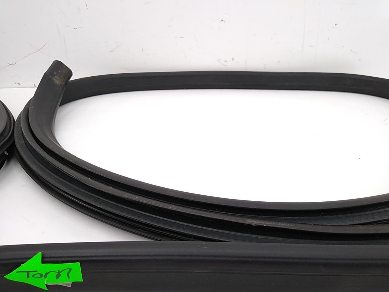 Hummer H3 Set Of Inner Door Seals