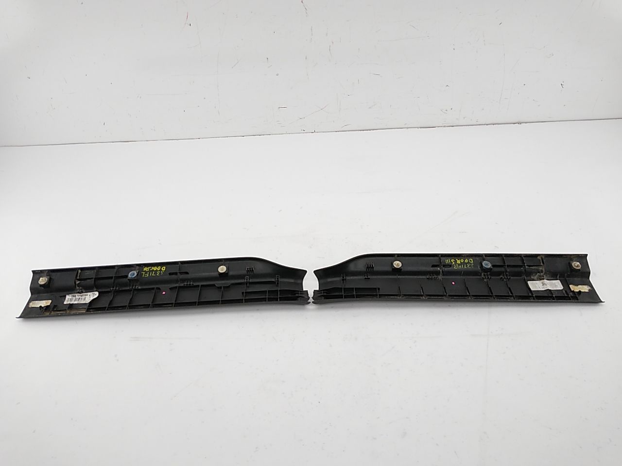 Hummer H3 Pair Of Front Door Sill Plates - 0