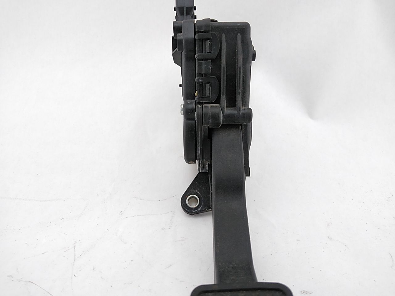 Hummer H3 Accelerator Pedal