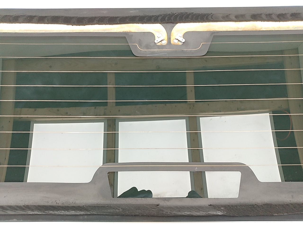 Hummer H3 Rear Tailgate Glass Window