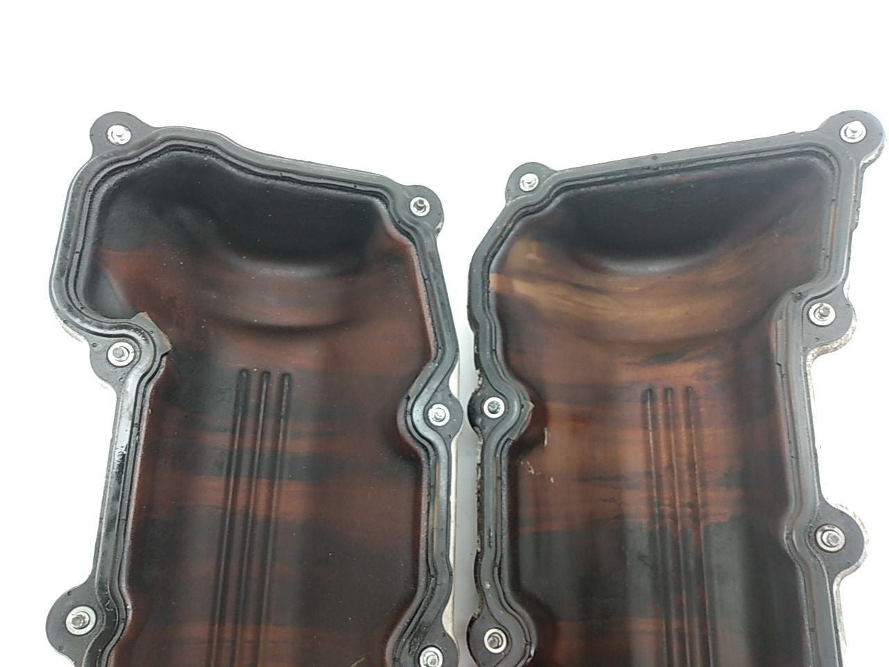 Jeep Liberty Pair Of Engine Valve Covers