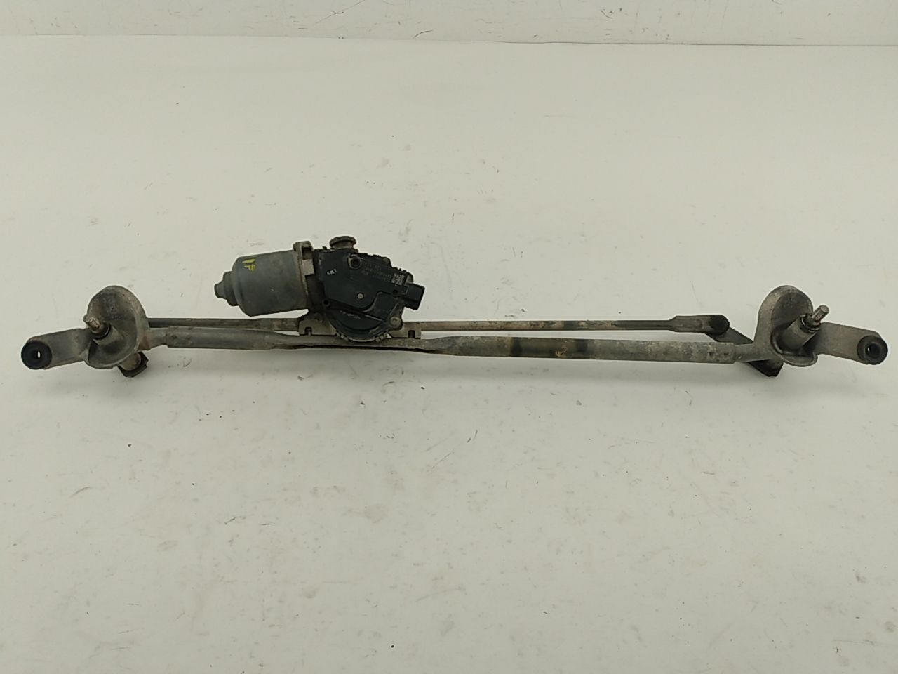 Hummer H3 Front Windshield Wiper Transmission and Motor