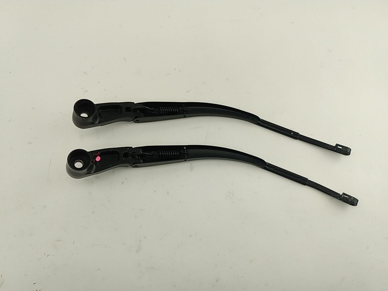 Hummer H3 Pair Of Front Wiper Arms