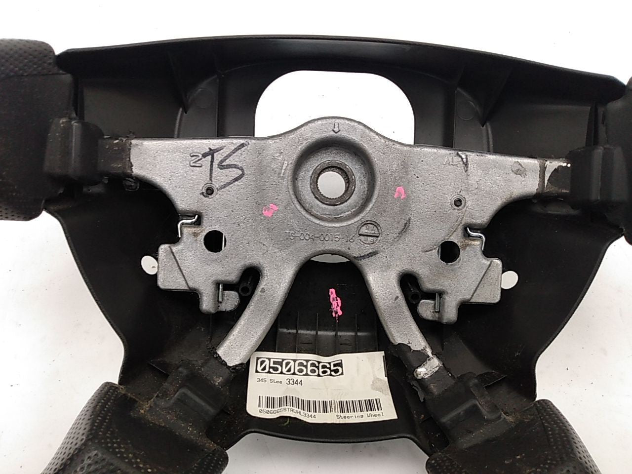 Hummer H3 Steering Wheel