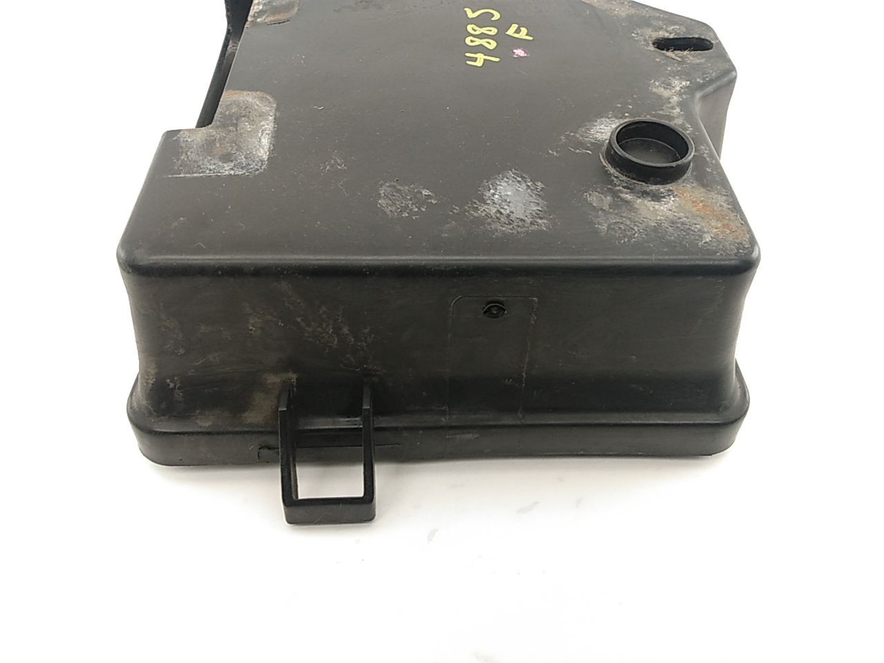 Hummer H3 Battery Tray Lower Cover