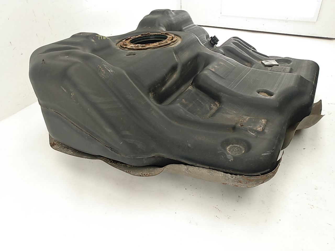 Volvo C30 Fuel Gas Tank - 0