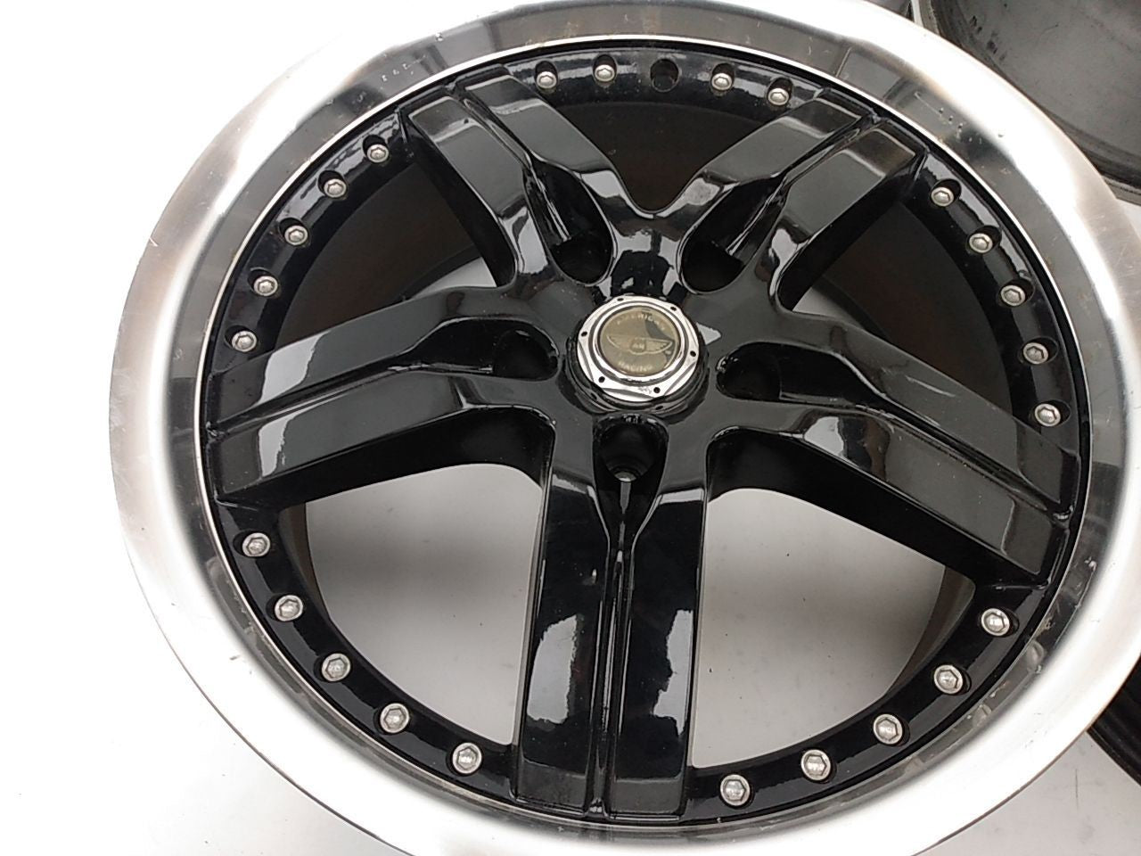 Chevrolet Corvette Set Of Four Staggered Wheel Rims