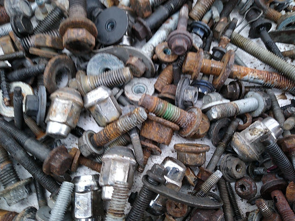 Jeep Liberty Dismantling Hardware Fasteners Bolts Nuts