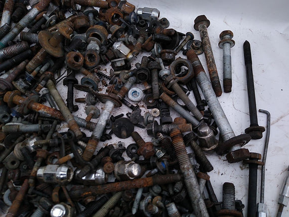 Jeep Liberty Dismantling Hardware Fasteners Bolts Nuts