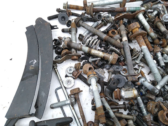 Jeep Liberty Dismantling Hardware Fasteners Bolts Nuts