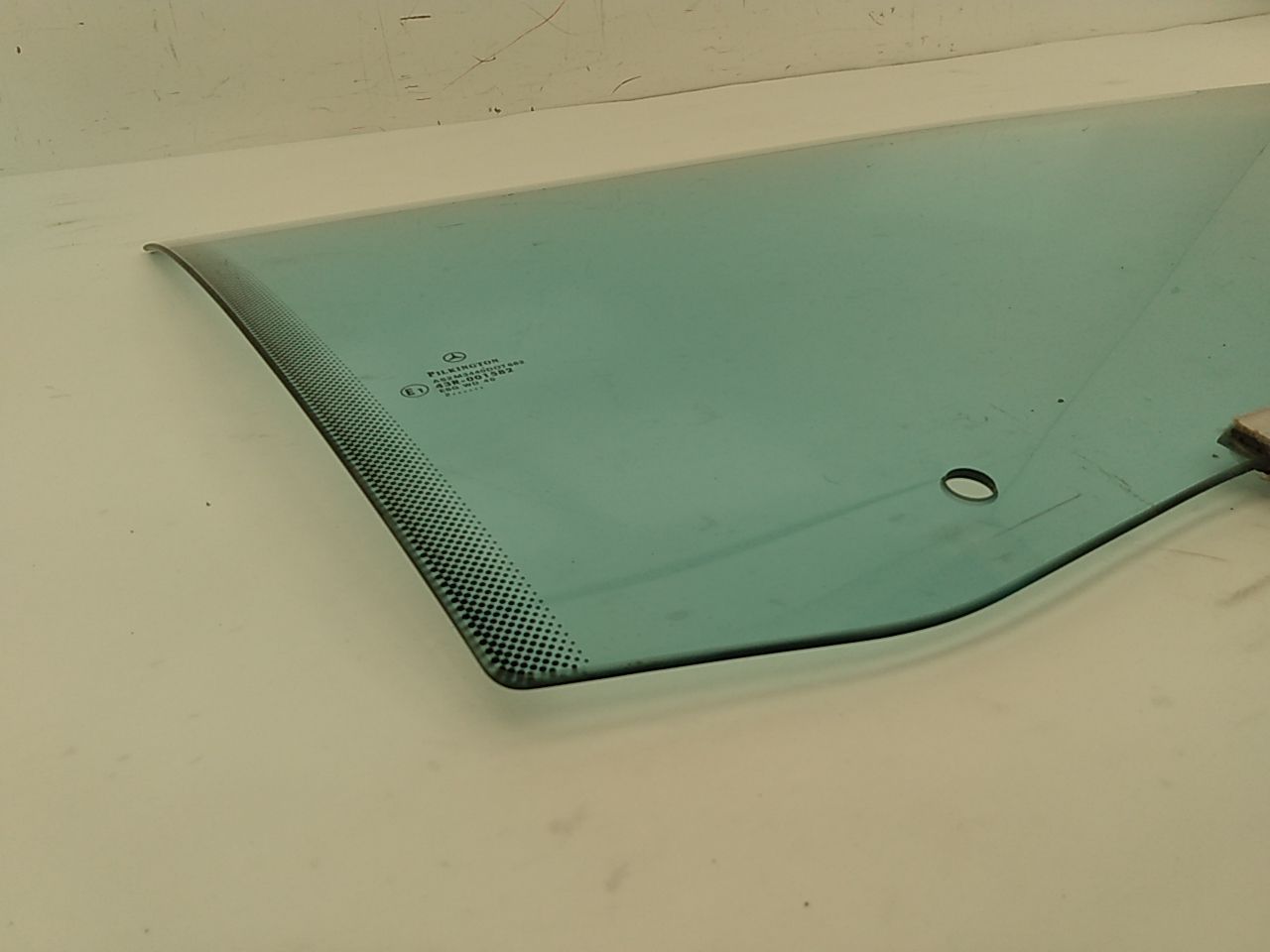 Mercedes CLK430 Passenger Right Front Door Window Glass - 0